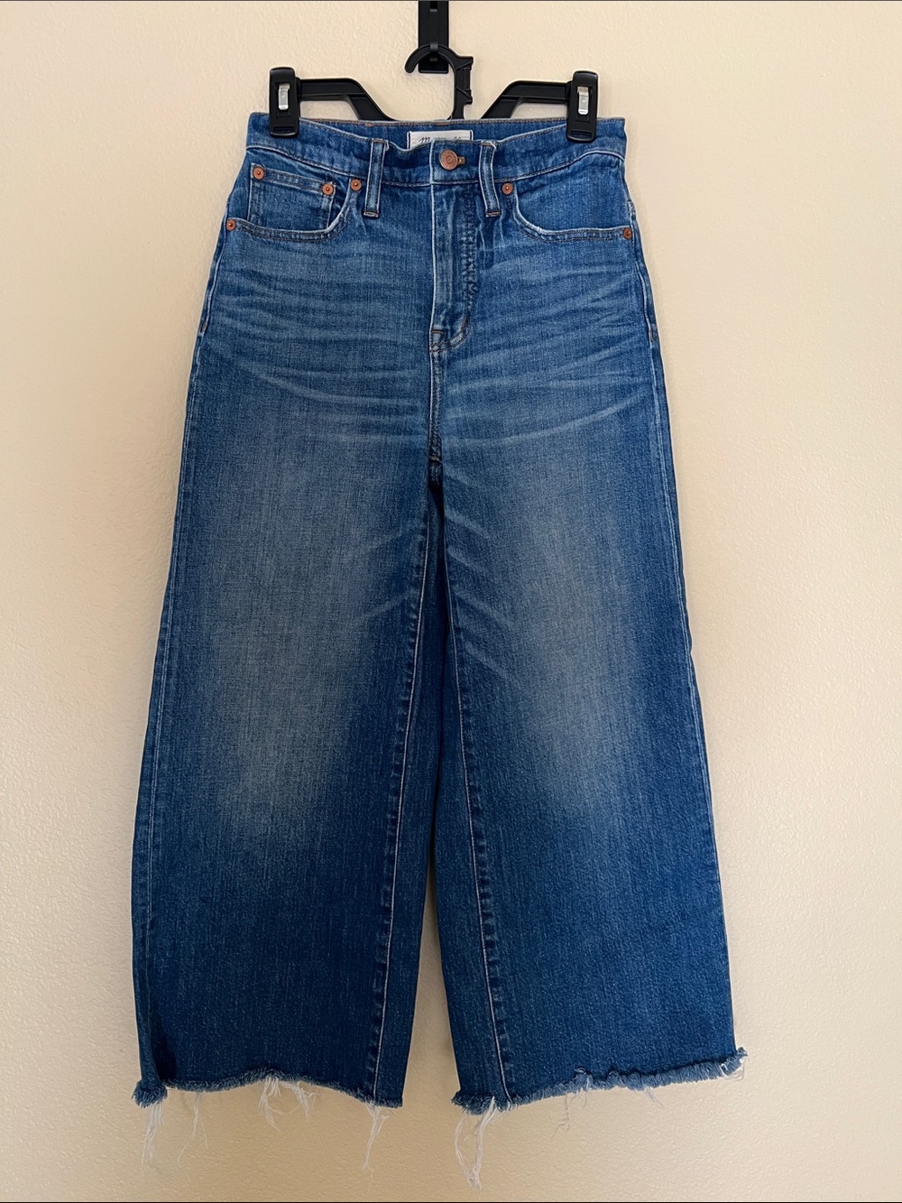 Madewell Medium Blue Wide-Leg Crop Jeans with Frayed Hem